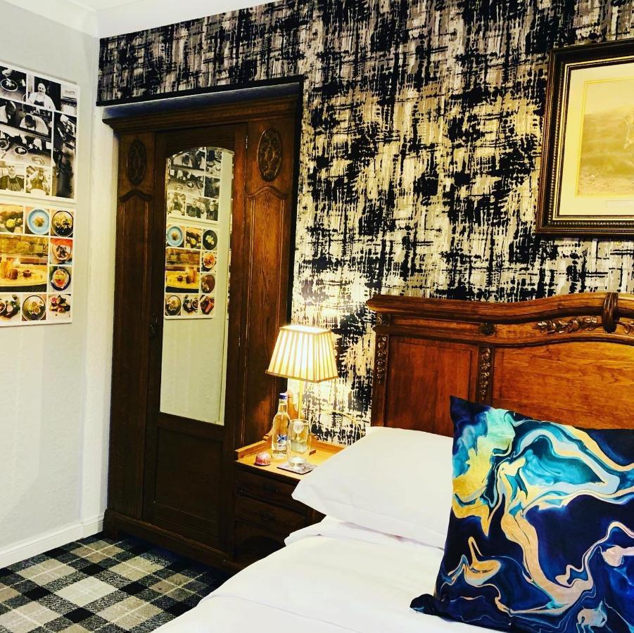 פורס The Old Mill Inn מראה חיצוני תמונה